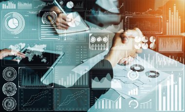 İş Mali Analitik Konsepti için Büyük Veri Teknolojisi. Modern arayüz ekranda iş satış raporları, kâr tablosu ve borsa eğilimleri analizleri hakkında muazzam bilgiler gösteriyor. uds