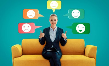 Müşteri memnuniyet değerlendirmesi anket konsepti. Kullanıcı çevrimiçi başvuruda hizmet deneyimine derecelendirme verir. Müşteri hizmet kalitesini değerlendirebilir. İş dünyasının itibarını yükseltebilir. uds