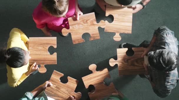 Top View Business People Gathering Jigsaw Together Meeting Aerial View — Stock Video