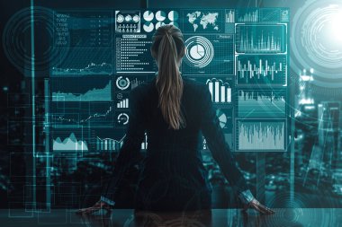 İş Mali Analitik Konsepti için Büyük Veri Teknolojisi. Modern arayüz ekranda iş satış raporları, kâr tablosu ve borsa eğilimleri analizleri hakkında muazzam bilgiler gösteriyor. uds