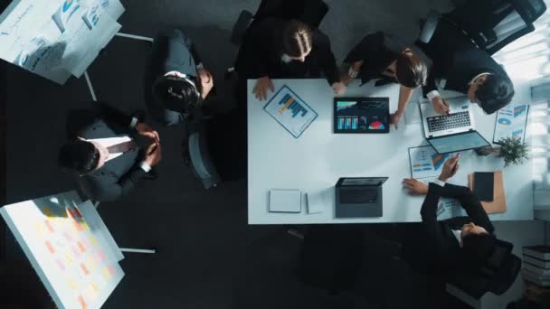 Top Aerial View Smart Business Team Standing Blackboard Sharing Marketing — Stock Video