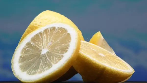 Skive Citron Lyse Gule Levende Citronsaft Ligger Udsat Det Gule - Stock-foto