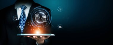 Yapay zeka mühendisliği, büyük veri ve yapay zeka makinesi kavramında yapay zeka beyin işlemcisiyle iş desteği için üretken yapay zeka kullanmayı öğrenen insan etkileşimi. Faas