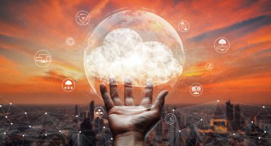 İş ağı konsepti için bulut bilgisayar teknolojisi ve çevrimiçi veri depolama. Bilgisayar, bulut veri transferi için internet sunucusuna 3 boyutlu fütüristik grafik arayüzü ile bağlanır. uds