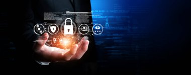 İş adamı siber güvenliğin özünü keşfeder. Siber koruma yöntemlerini, siber tehditleri derinlemesine araştır ve siber güvenlik duruşunu destekle. Menkul Kıymetler Çağı FaaS 'ı yönetmek için gerekli