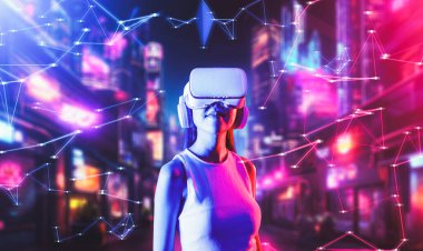 Meta-meta 'daki siber punk tarzı binalarda çalışan zeki kadınlar VR kulaklık takarlar, metaverse' e bağlanırlar, gelecekteki siber uzay topluluğu teknolojisi. Kadın güvenli bir şekilde sanal inşaata uzak görünüyor. Halüsinasyon.