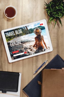 Online travel blog website provide travel tips and information on social media snugly where people can post, write and react to travel application