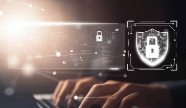 İş adamı siber güvenliğin özünü keşfeder. Siber koruma yöntemlerini, siber tehditleri derinlemesine araştır ve siber güvenlik duruşunu destekle. EIDE yaşını belirlemek için gerekli