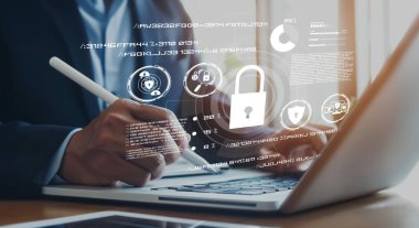 İş adamı siber güvenliğin özünü keşfeder. Siber koruma yöntemlerini, siber tehditleri derinlemesine araştır ve siber güvenlik duruşunu destekle. EIDE yaşını belirlemek için gerekli