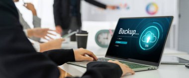 Yedek Depolama Verisi İnternet Teknolojisi İş Konsepti. Veritabanı depolama teknolojisi dosya aktarım paylaşımı, siber, büyük veri bilgileri, internet bankacılığı uygulaması indirme işlemi kolayca yapılır