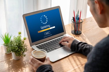 Aygıt yazılım güncellemesi için bilgisayarda yazılım güncellemesi