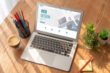Web sitesi tasarım yazılımı çevrimiçi perakende ticaret ve e-ticaret için model şablonu sağlar