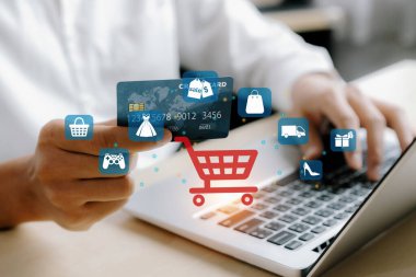 Müşteri çevrimiçi platform seçerek hologram grafik arayüzü kontrol cihazını aç. Akıllı tüketici dokunmatik aygıtı. Nakitsiz teknoloji alışveriş envanteri kullanarak e-ticaret uygulaması aç. Siber Nakit.