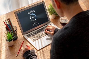 Aygıt yazılım güncellemesi için bilgisayarda yazılım güncellemesi