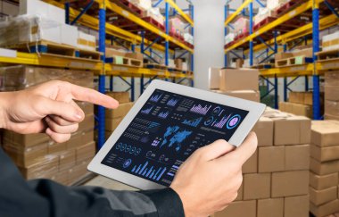 İş veri paneli, pazarlama stratejisi planlaması için iş zekası analizi sunar. Müşteri taleplerini analiz etmek ve iş dünyasının geleceğini önceden görmek için büyük veriler sunulur.