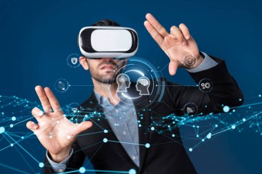 Yapay zeka mühendisliği, büyük veri ve yapay zeka makinesi kavramında yapay zeka beyin işlemcisiyle iş desteği için üretken yapay zeka kullanmayı öğrenen insan etkileşimi. Faas