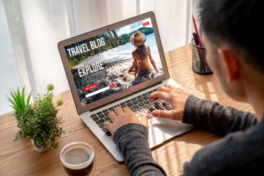 Online travel blog website provide travel tips and information on social media snugly where people can post, write and react to travel application