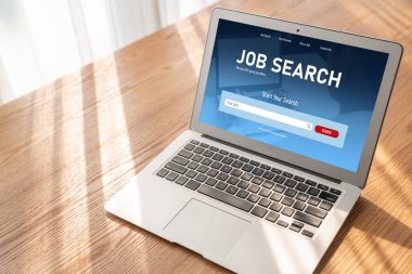 Çalışanların işe alım İnternet ağındaki iş fırsatlarını araması için mod web sitesinde online iş araması