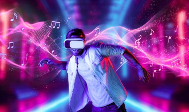 Sanal gerçeklik gözlüğü kullanarak müziğe yönelen beyaz bir adam. Günlük kıyafetleri olan enerjik bir insan dans etmekten hoşlanırken metaevrene ya da müzik notalarıyla çevrili taklit bir dünyaya girmekten zevk alır. Sapma.