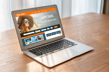 Model arama ve seyahat planlama için internet sitesi uçuş, otel ve tur rezervasyonları için anlaşma ve paket sunuyor
