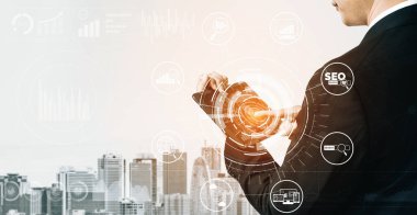 SEO - Çevrimiçi Pazarlama Konsepti için Arama Motoru Optimizasyonu. Müşteri arama ve pazar stratejisini optimize ederek anahtar kelime araştırma web sitesinin tanıtımını gösteren modern arayüz. uds