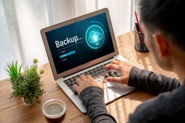 Yedek Depolama Verisi İnternet Teknolojisi İş Konsepti. Veritabanı depolama teknolojisi dosya aktarım paylaşımı, siber, büyük veri bilgileri, internet bankacılığı uygulaması indirme işlemi kolayca yapılır