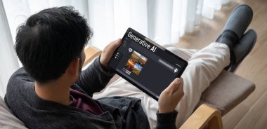 Yapay zeka teknolojisini çalıştırmak için komut mühendisi ve kullanıcı kolaylığı için üretici yapay zeka yardımcı araçları insanların yapay zeka işlevlerini teşvik ederek yapay zekayı çalıştırmalarına yardımcı olur