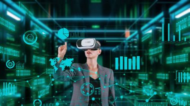 İş kadını, VR 'nin gelecekteki küresel yenilik arayüzü dijital bilgi ağı teknolojisi görsel hologram animasyonu tarafından dinamik pazar dağılımı grafik analiz monitörünü seçiyor. Kısıtlanma.