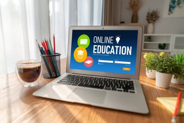 Öğrencilerin internet ağında çalışabilmeleri için mod yazılımlı e-öğrenme web sitesi