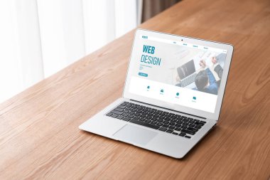 Web sitesi tasarım yazılımı çevrimiçi perakende ticaret ve e-ticaret için model şablonu sağlar