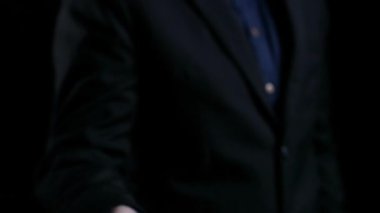 Yapay zeka mühendisliği, büyük veri ve yapay zeka makinesi kavramında yapay zeka beyin işlemcisiyle iş desteği için üretken yapay zeka kullanmayı öğrenen insan etkileşimi. Kullanıcı Kimliği