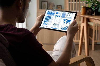 İş veri paneli pazarlama stratejisi planlaması için mod ticari zeka analizi sağlar