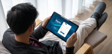İnternet sitesinde mod form doldurmak için çevrimiçi kayıt formu