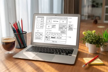 Web sitesi tasarım yazılımı çevrimiçi perakende ticaret ve e-ticaret için model şablonu sağlar
