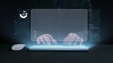 İş adamı, tahminsel büyük veri modellerinden gerçek zamanlı analizlere uzanan eğilimleri ve görüşleri ortaya çıkarmak için veri analizlerini derinlemesine inceleyerek, veri güdümlü kararların analitik endüstrileri UUID 'ye nasıl yönlendireceğini öğrenir