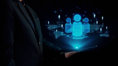 İş adamı ağ kurar, değerli bağlantılar kurar. Profesyonel ağı ve fırsatları genişletmek için etkili insan ağ oluşturma stratejileri UUID