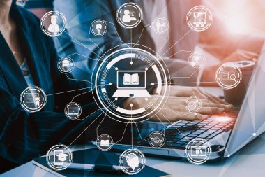 E- öğrenim ve Öğrenci ve Üniversite Konsepti Online Eğitim. Dijital eğitim kursunun teknolojisini gösteren grafik arayüzü insanların her yerden uzaktan öğrenmelerini sağlıyor. uds