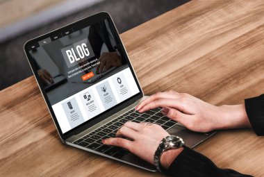 blogging concept, web blog Social Media Information network snugly. social media online content, freelance worker, working online, content creator, blogger, website, reading blog online on computer