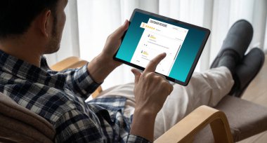 Şirket işleri için mod bilgisayar yazılımının müşteri deneyimi ve gözden geçirme analizi