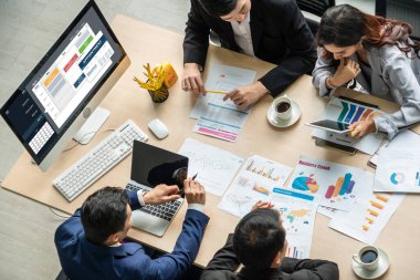 İnternet sitesindeki modish regrition için çevrimiçi aplikasyon rezervasyon takvimi