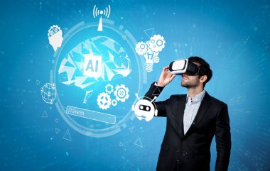 Müdür, VR cam yazma ve programlama mühendisliği komut kullanıyor. Görsel gerçeklik kulaklığı takan profesyonel bir iş adamı kodlama programı veya sistemi için yapay zeka yardımı ya da sohbet botu kullanıyor. Sapma.