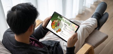 Sağlıklı yaşam sitesi sağlıklı beslenme ve sağlıklı yemek pişirme tarifi için bilgi sunar.