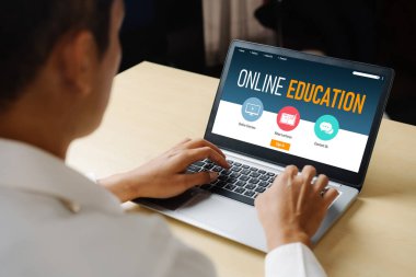 Öğrencilerin internet ağında çalışabilmeleri için mod yazılımlı e-öğrenme web sitesi