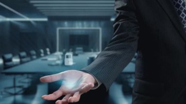 İş adamı siber güvenliğin özünü keşfeder. Siber koruma yöntemlerini, tehditleri derinlemesine araştır ve siber güvenlik duruşunu güçlendir. Siber güvenlik çağında UUID 'de gezinmek için gerekli