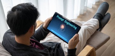 Yapay zeka teknolojisini çalıştırmak için komut mühendisi ve kullanıcı kolaylığı için üretici yapay zeka yardımcı araçları insanların yapay zeka işlevlerini teşvik ederek yapay zekayı çalıştırmalarına yardımcı olur