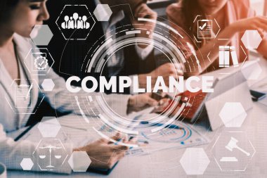 Uluslararası standartları karşılamak için iş kalitesi politika planlaması için uyum kuralı kanunu ve düzenleme grafik arayüzü. uds