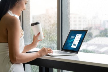 İnternet sitesinde mod form doldurmak için çevrimiçi kayıt formu