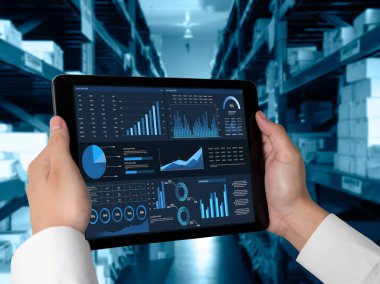 İş veri paneli, pazarlama stratejisi planlaması için iş zekası analizi sunar. Müşteri taleplerini analiz etmek ve iş dünyasının geleceğini önceden görmek için büyük veriler sunulur.