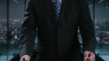 İş adamı takım çalışmasını ve işbirliğini teşvik eder, takım işlevini ve verimliliğini artırır. Stratejik işbirliği ve ortak hedeflerle takım çalışmasını artırmak. Kullanıcı Kimliği