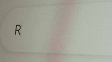 Arama çubuğundaki kullanıcı tipi Perakende para kazanmak için ürün satışı, dükkana başarılı yatırım yapmak için iş verileri hakkında yatırım istiyor. Çevrimiçi arama için uygun teknoloji. Webography.